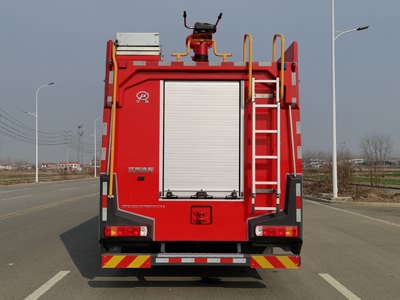 解放17噸消防車